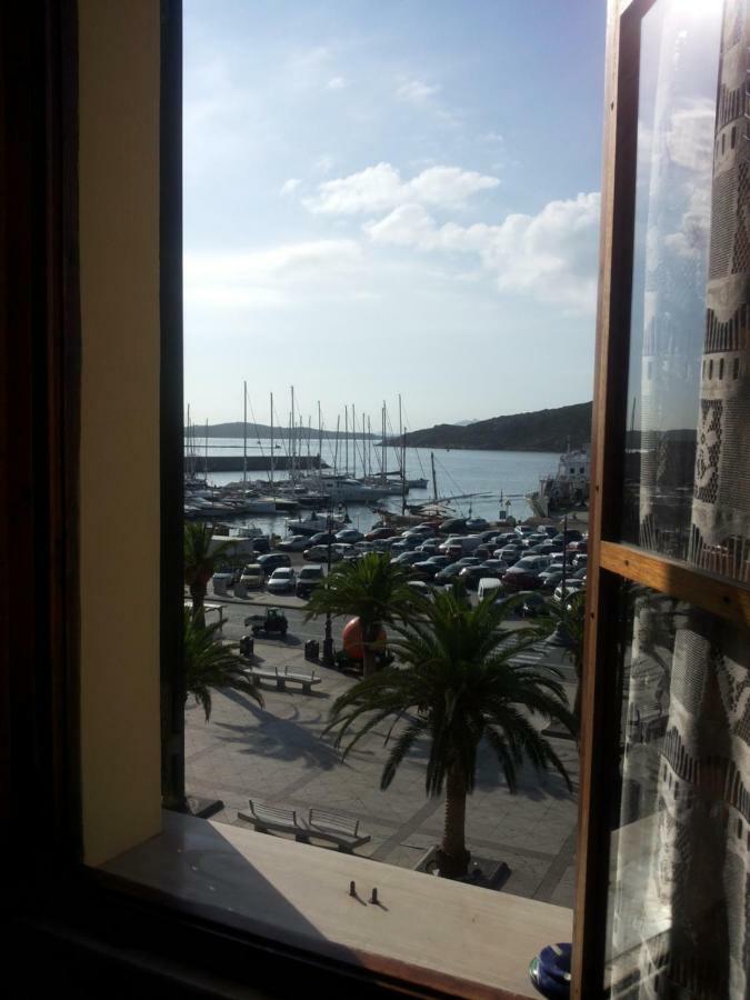 Villa Casa Vacanze Della Maddalena La Maddalena  Exterior foto