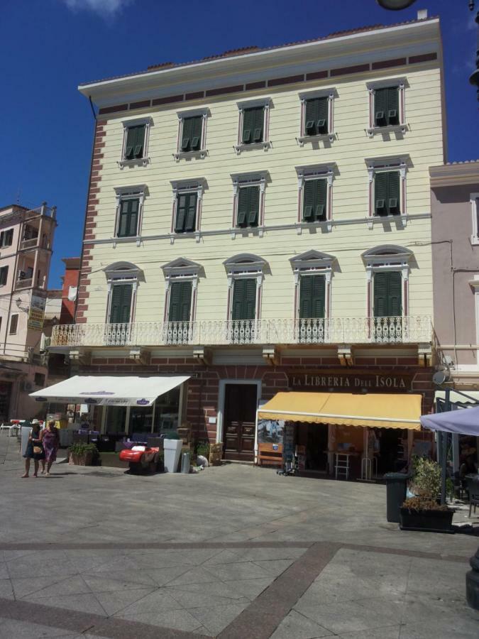 Villa Casa Vacanze Della Maddalena La Maddalena  Exterior foto