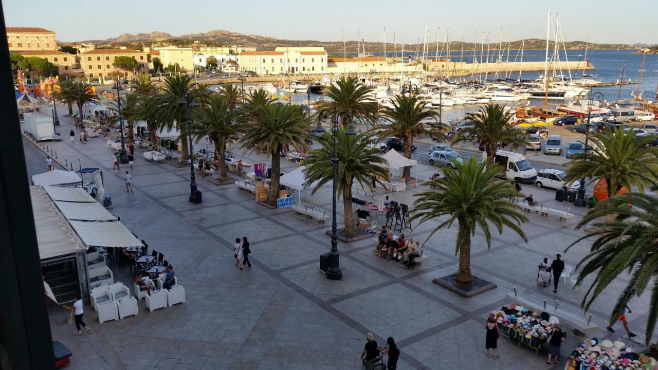 Villa Casa Vacanze Della Maddalena La Maddalena  Exterior foto